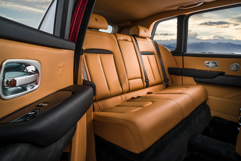 Illustration for article titled The 2019 Rolls-Royce Cullinan Is A Twin-Turbo V12 SUV Behemoth
